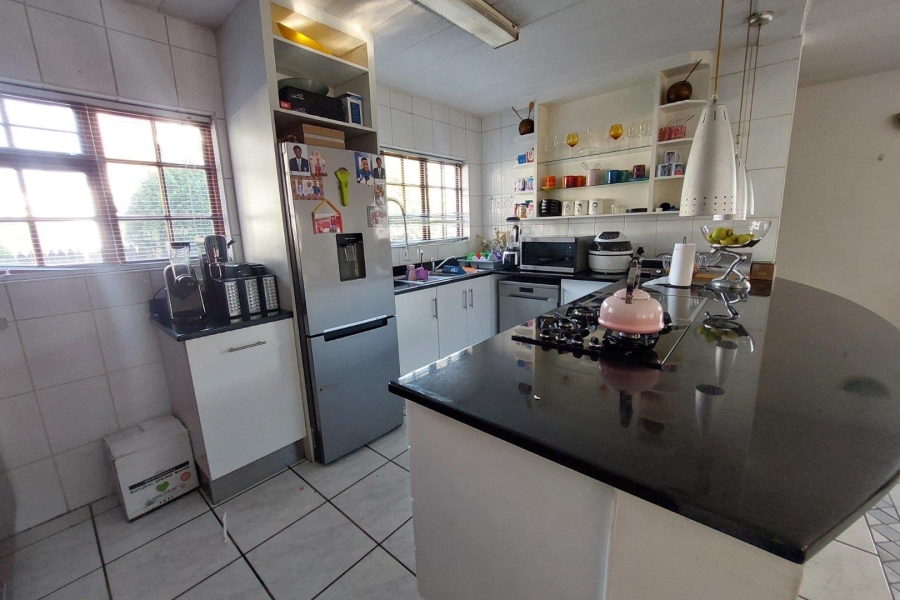 4 Bedroom Property for Sale in Barbeque Downs Gauteng