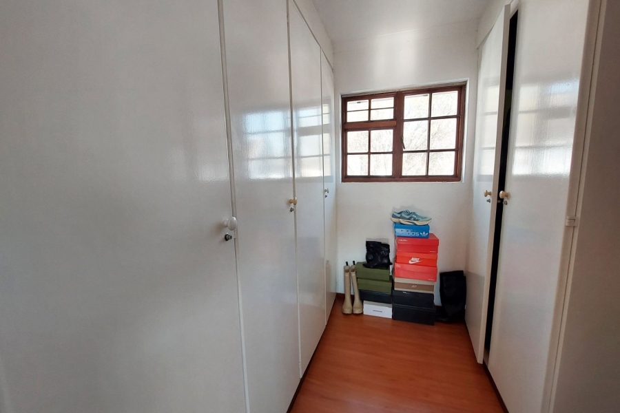 4 Bedroom Property for Sale in Barbeque Downs Gauteng