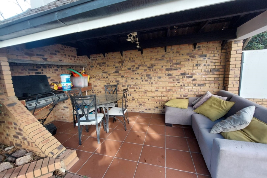 4 Bedroom Property for Sale in Barbeque Downs Gauteng