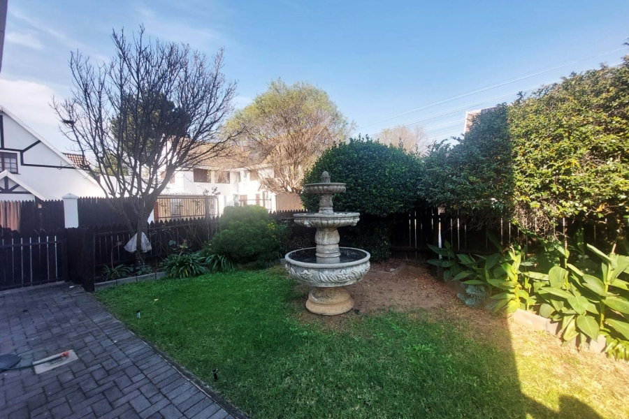 4 Bedroom Property for Sale in Barbeque Downs Gauteng