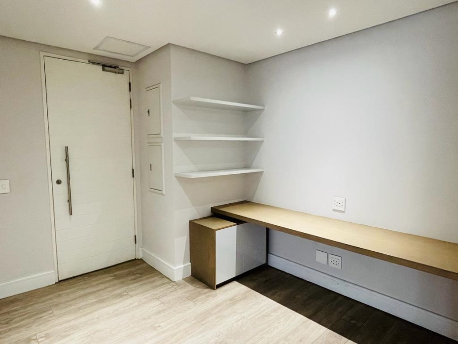 To Let 2 Bedroom Property for Rent in Sandown Gauteng