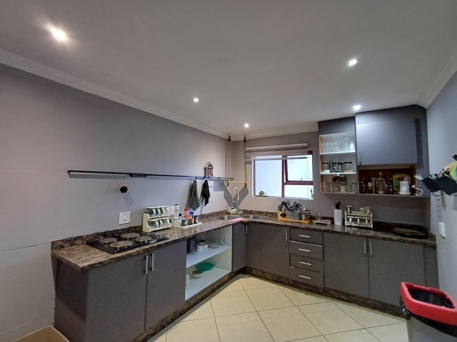 To Let 5 Bedroom Property for Rent in North Riding Gauteng