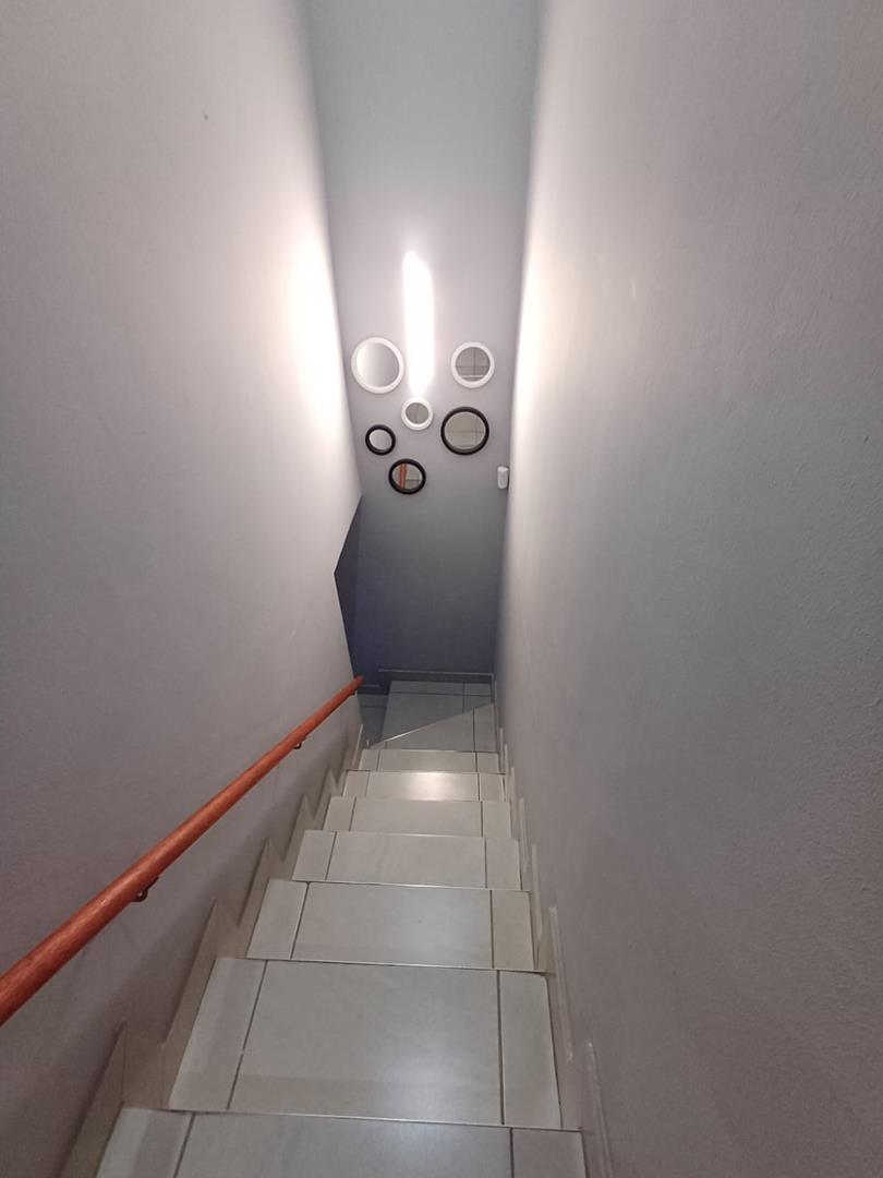 To Let 5 Bedroom Property for Rent in North Riding Gauteng