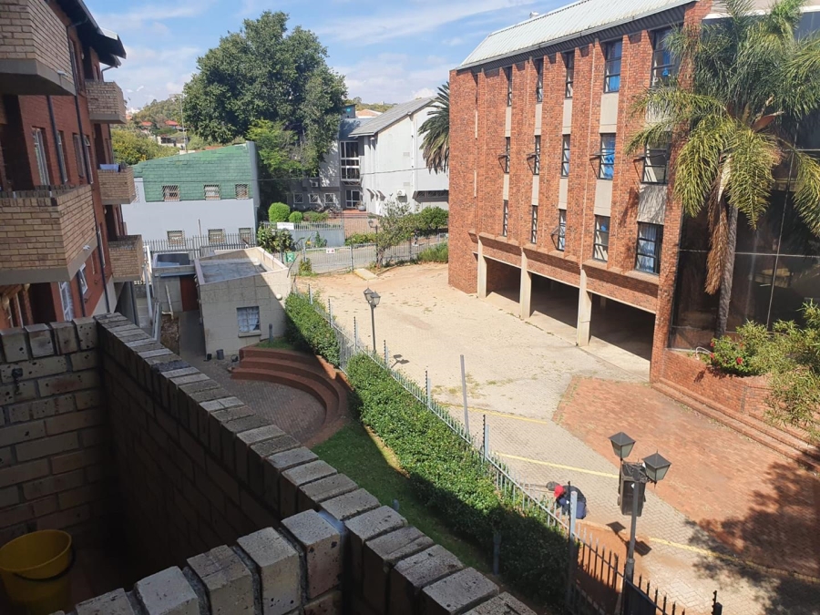To Let 1 Bedroom Property for Rent in Auckland Park Gauteng