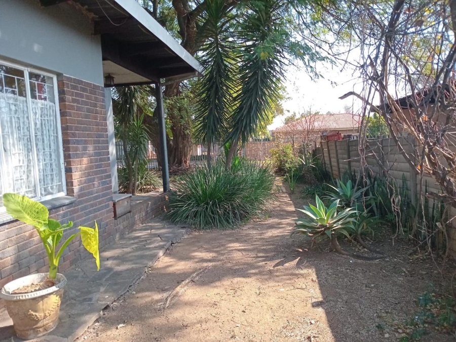 3 Bedroom Property for Sale in East Lynne Gauteng