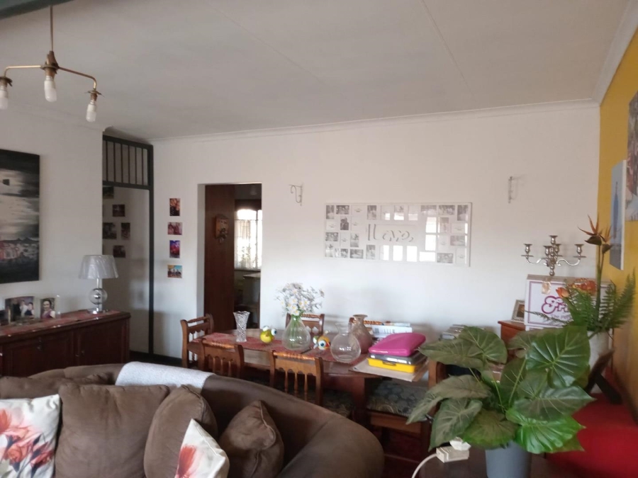 3 Bedroom Property for Sale in East Lynne Gauteng