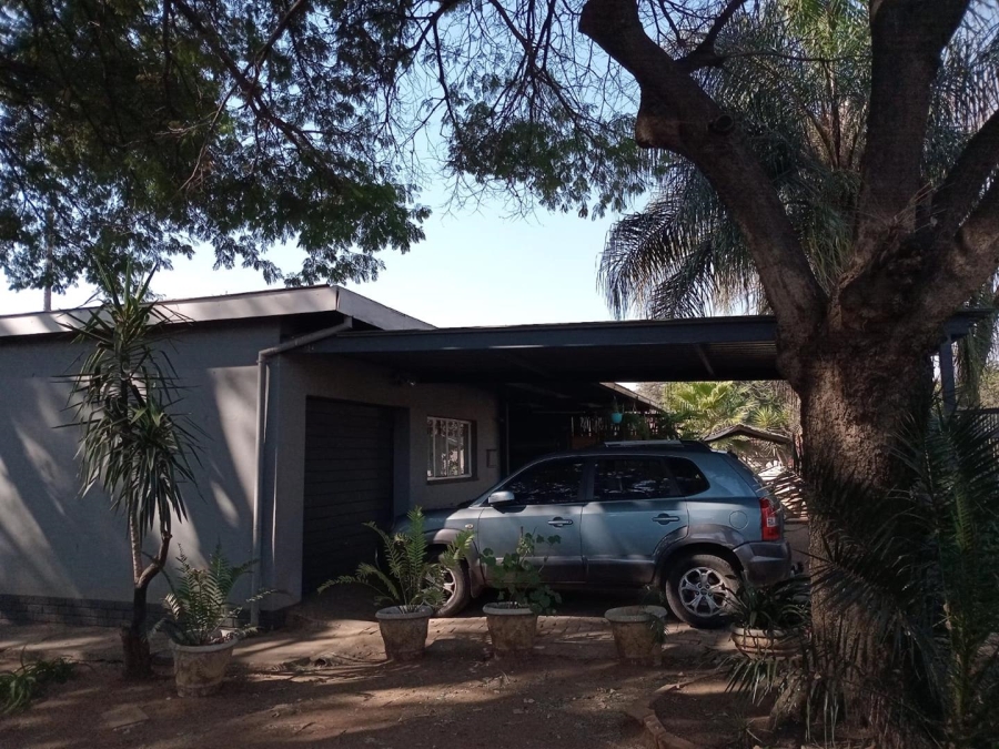 3 Bedroom Property for Sale in East Lynne Gauteng