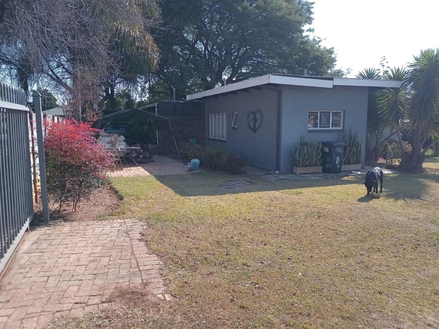 3 Bedroom Property for Sale in East Lynne Gauteng
