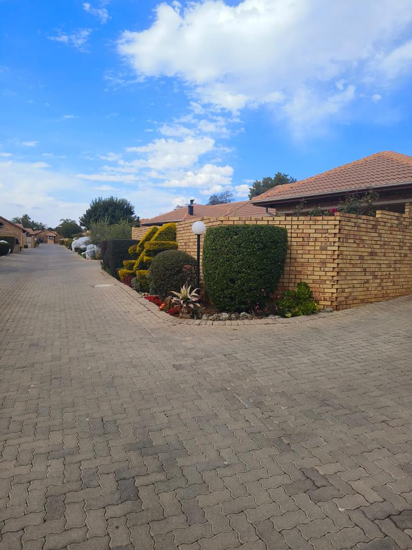 3 Bedroom Property for Sale in Equestria Gauteng