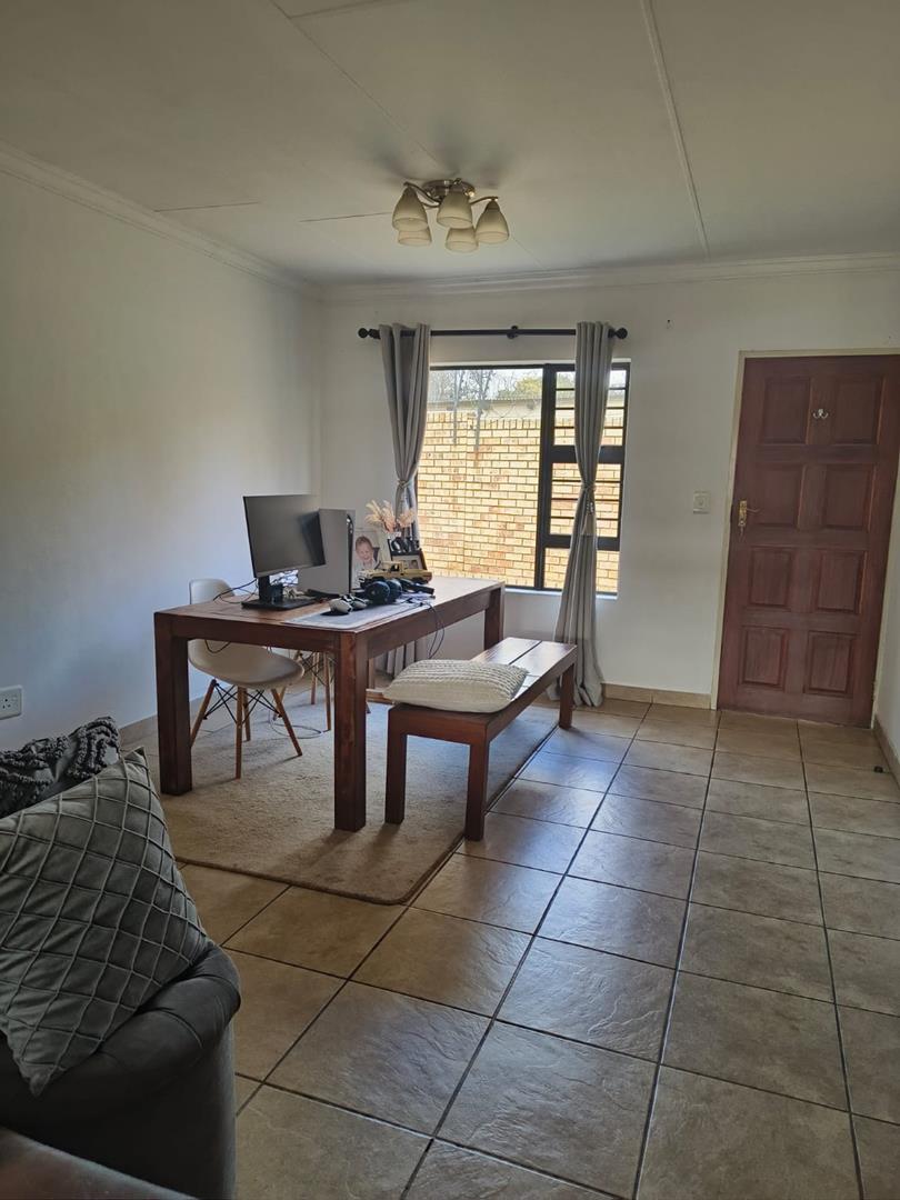 3 Bedroom Property for Sale in Equestria Gauteng