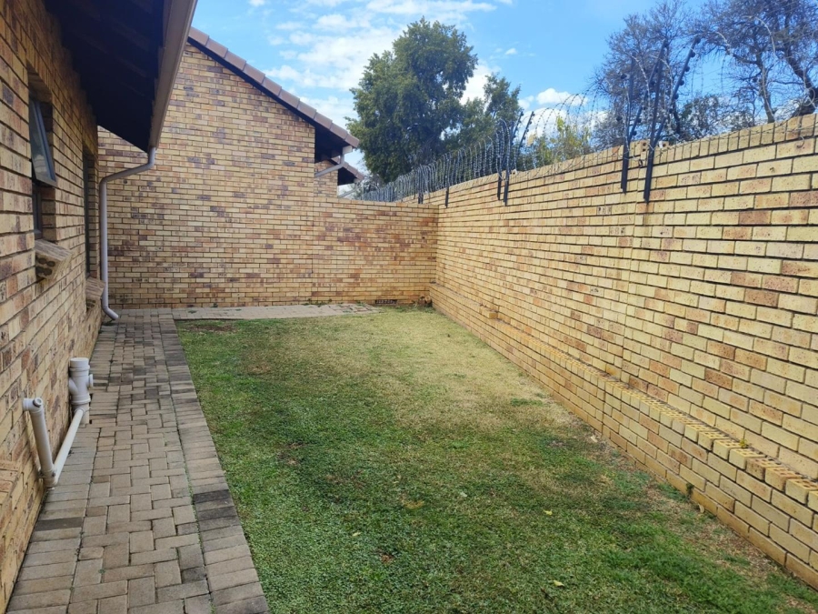 3 Bedroom Property for Sale in Equestria Gauteng