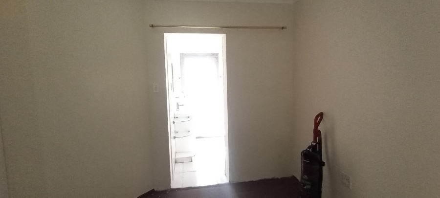 2 Bedroom Property for Sale in Terenure Gauteng