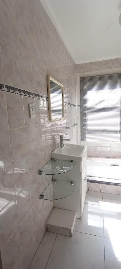 2 Bedroom Property for Sale in Terenure Gauteng