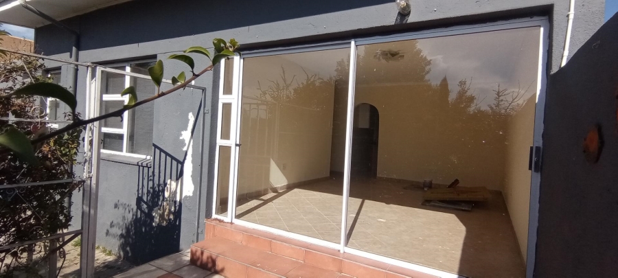 2 Bedroom Property for Sale in Terenure Gauteng