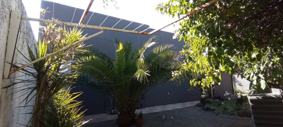 2 Bedroom Property for Sale in Terenure Gauteng