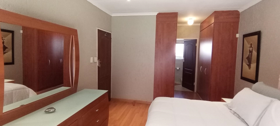 3 Bedroom Property for Sale in Terenure Gauteng