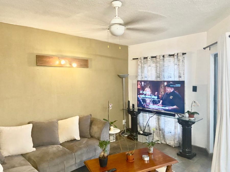 2 Bedroom Property for Sale in Elandshaven Gauteng