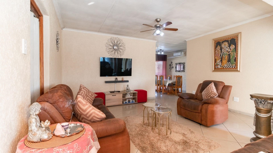 3 Bedroom Property for Sale in Mackenzie Park Gauteng