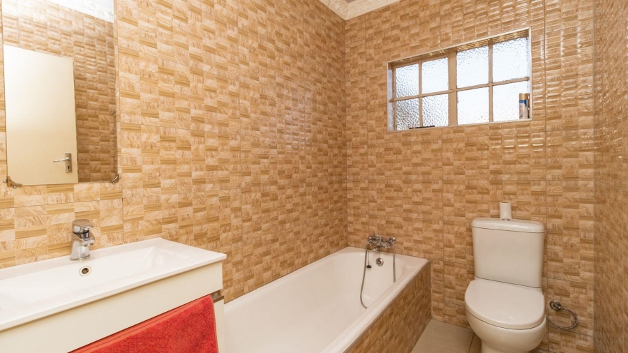 3 Bedroom Property for Sale in Mackenzie Park Gauteng