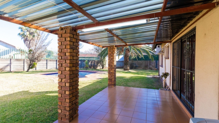 3 Bedroom Property for Sale in Mackenzie Park Gauteng