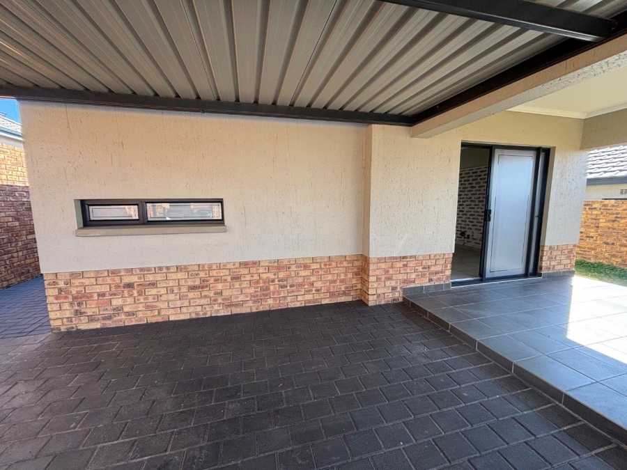 To Let 3 Bedroom Property for Rent in Nietgedacht Gauteng