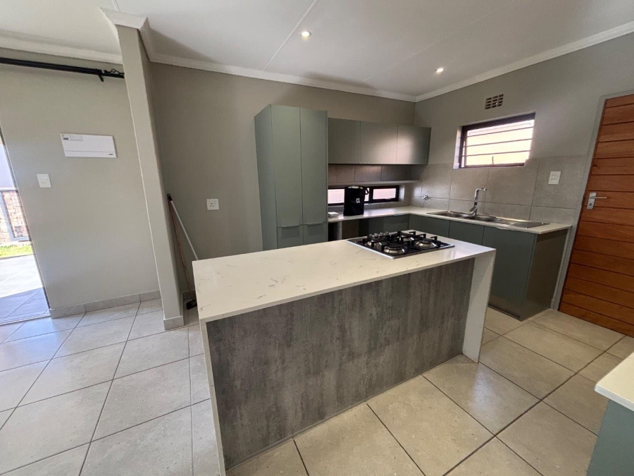 To Let 3 Bedroom Property for Rent in Nietgedacht Gauteng