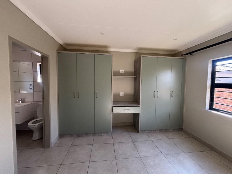 To Let 3 Bedroom Property for Rent in Nietgedacht Gauteng