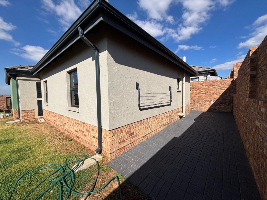 To Let 3 Bedroom Property for Rent in Nietgedacht Gauteng
