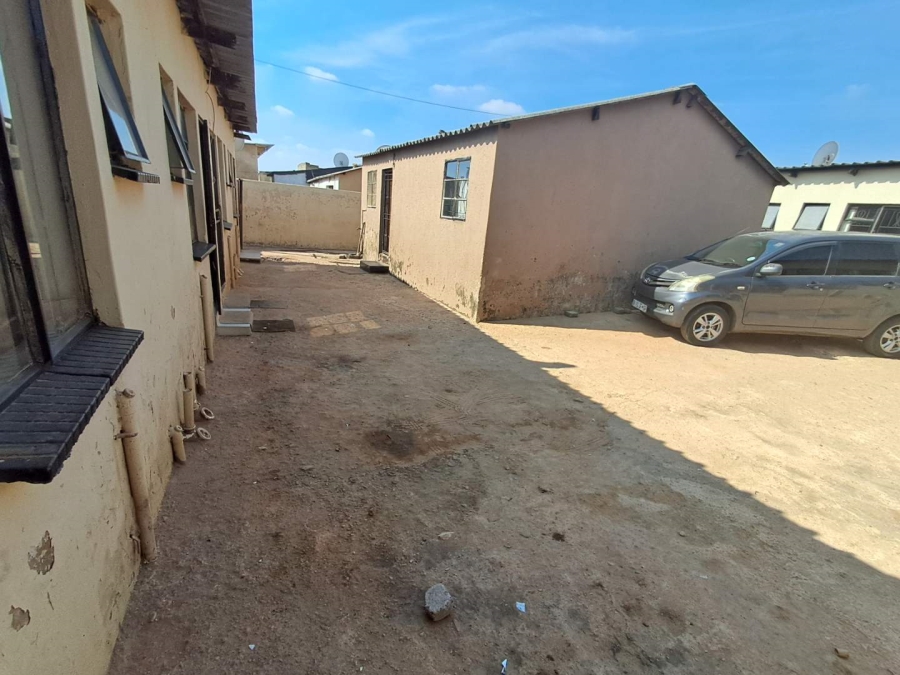 2 Bedroom Property for Sale in Tembisa Gauteng