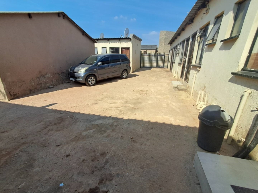 2 Bedroom Property for Sale in Tembisa Gauteng