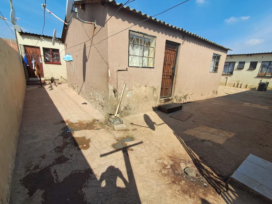 2 Bedroom Property for Sale in Tembisa Gauteng