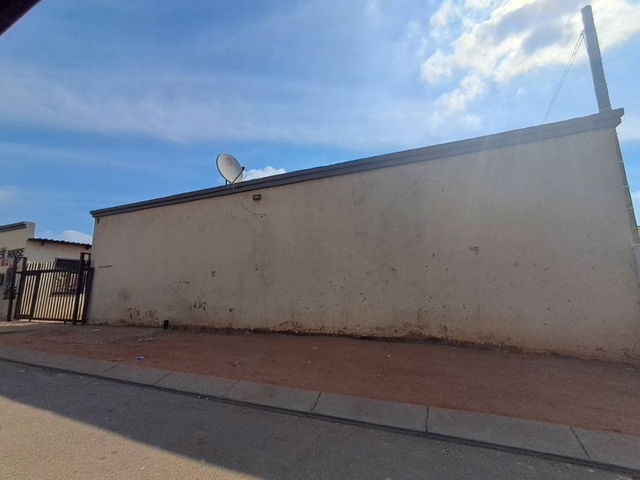 2 Bedroom Property for Sale in Tembisa Gauteng