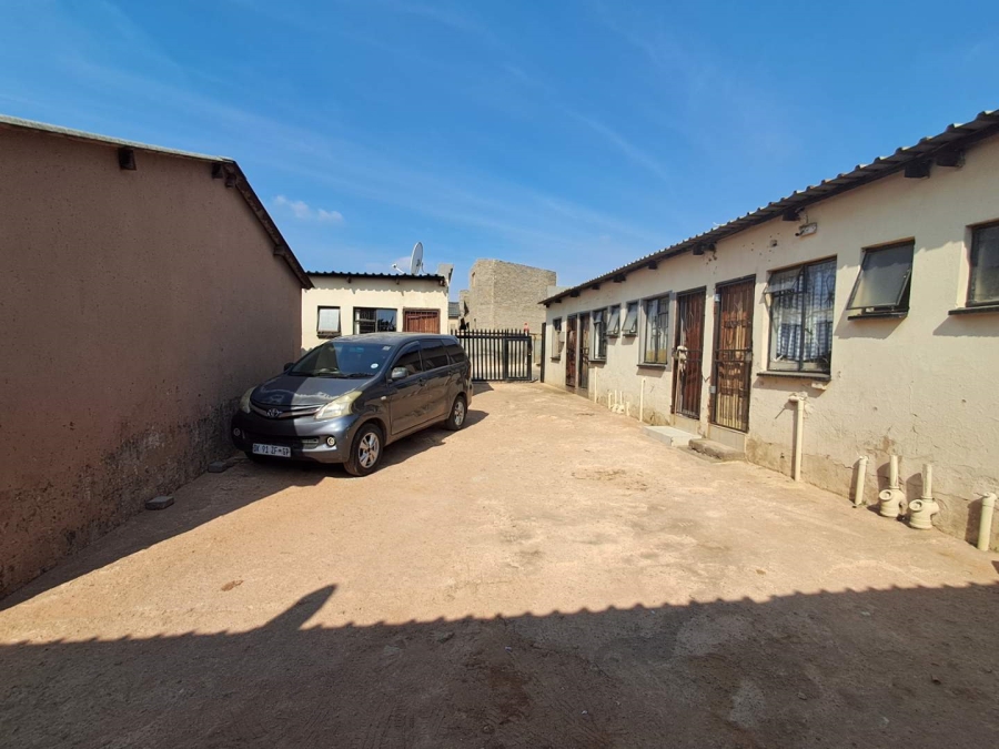 2 Bedroom Property for Sale in Tembisa Gauteng