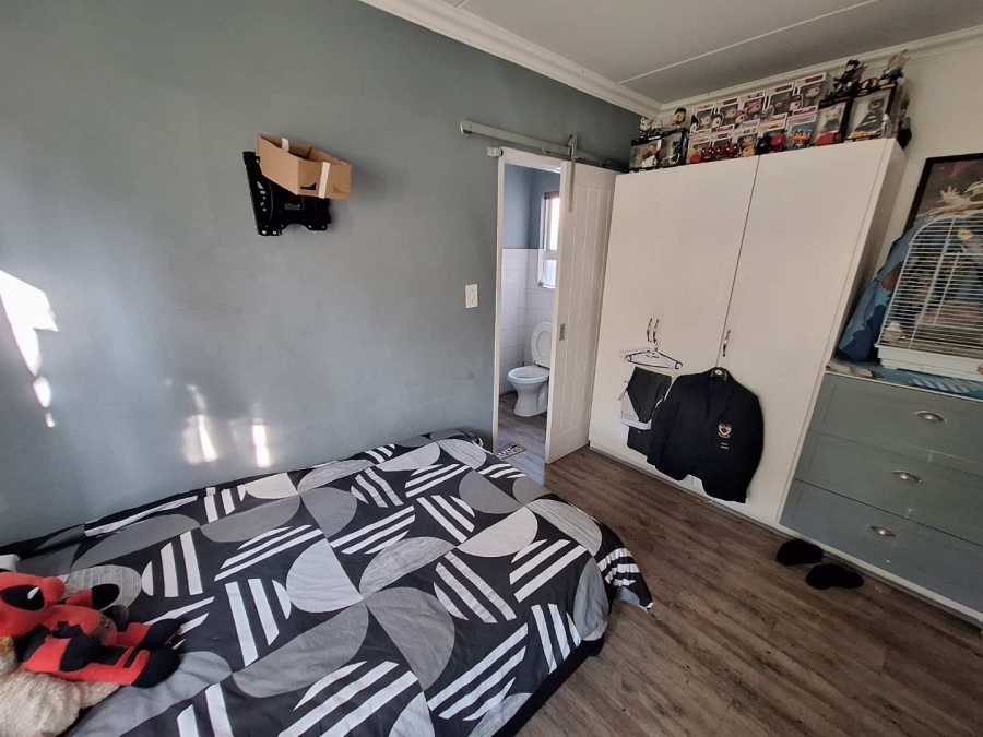 To Let 2 Bedroom Property for Rent in Weltevreden Park Gauteng