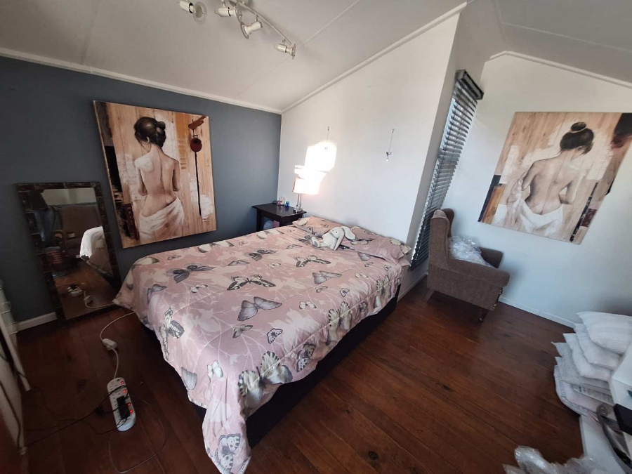 To Let 2 Bedroom Property for Rent in Weltevreden Park Gauteng