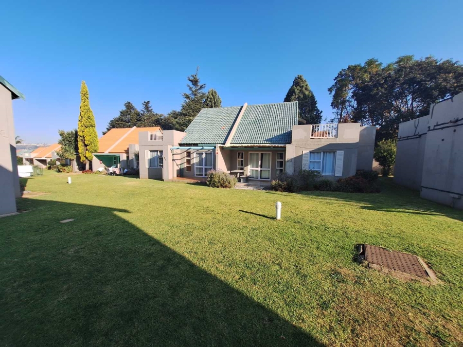 To Let 2 Bedroom Property for Rent in Weltevreden Park Gauteng