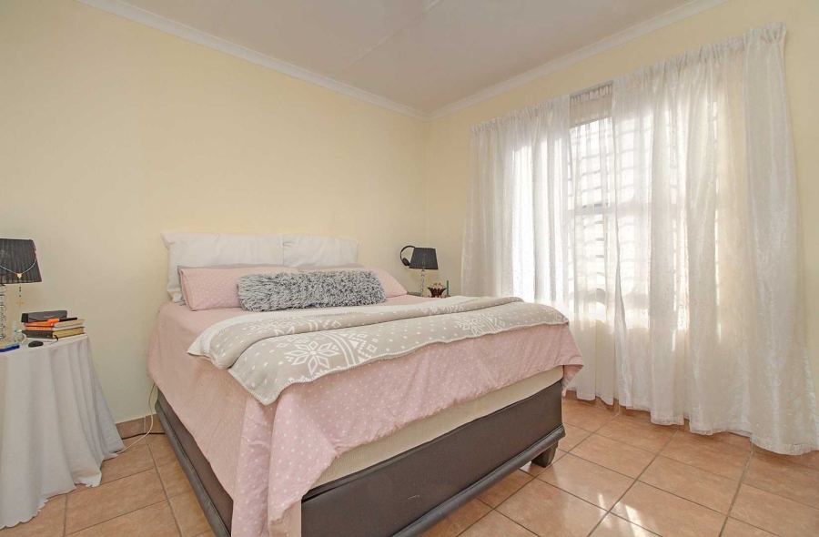 3 Bedroom Property for Sale in Wilgeheuwel Gauteng