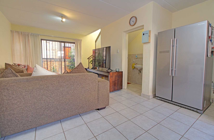 3 Bedroom Property for Sale in Wilgeheuwel Gauteng