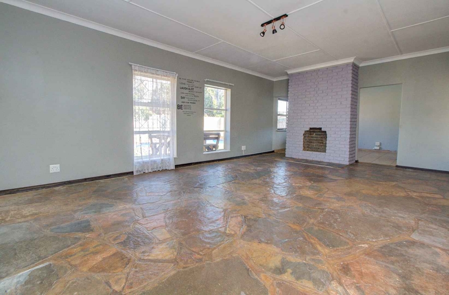 4 Bedroom Property for Sale in Horison Park Gauteng