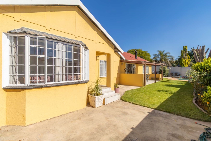 3 Bedroom Property for Sale in Bromhof Gauteng