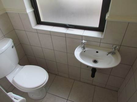 To Let 2 Bedroom Property for Rent in Magaliessig Gauteng