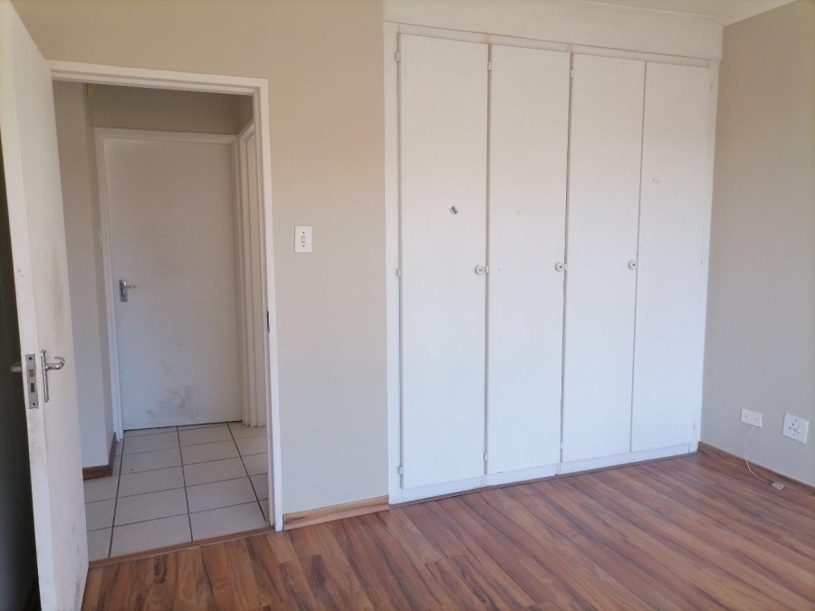 To Let 2 Bedroom Property for Rent in Buccleuch Gauteng