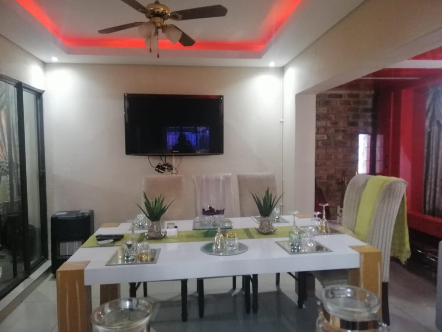 4 Bedroom Property for Sale in Mayberry Park Gauteng
