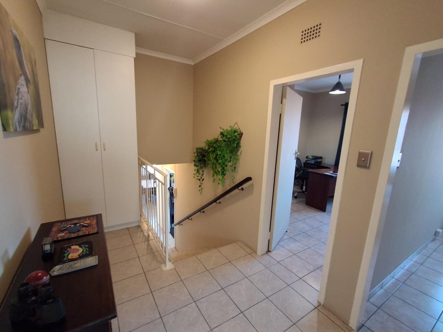 3 Bedroom Property for Sale in Brackenhurst Gauteng