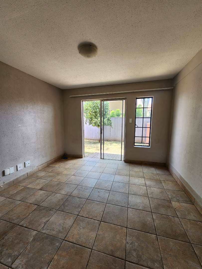 To Let 2 Bedroom Property for Rent in Annlin Gauteng