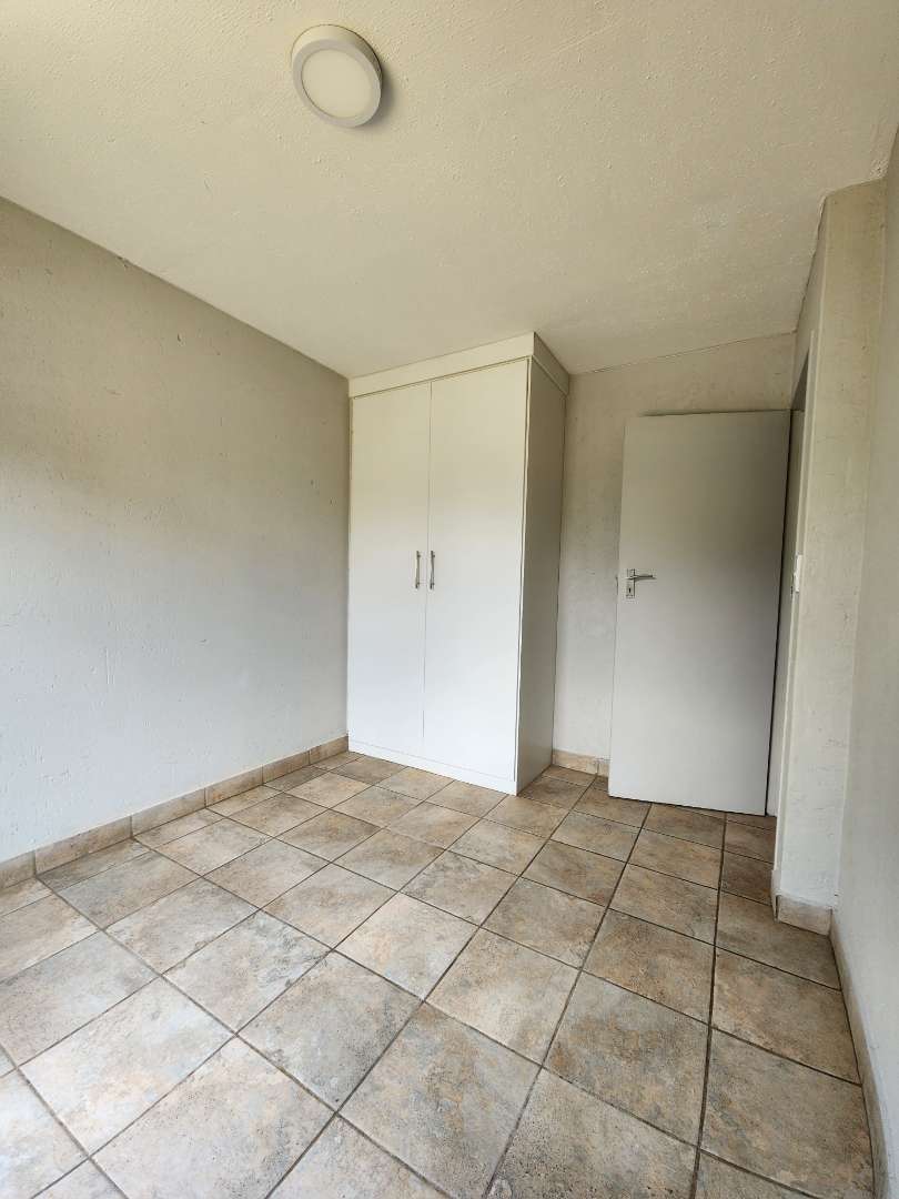 To Let 2 Bedroom Property for Rent in Annlin Gauteng