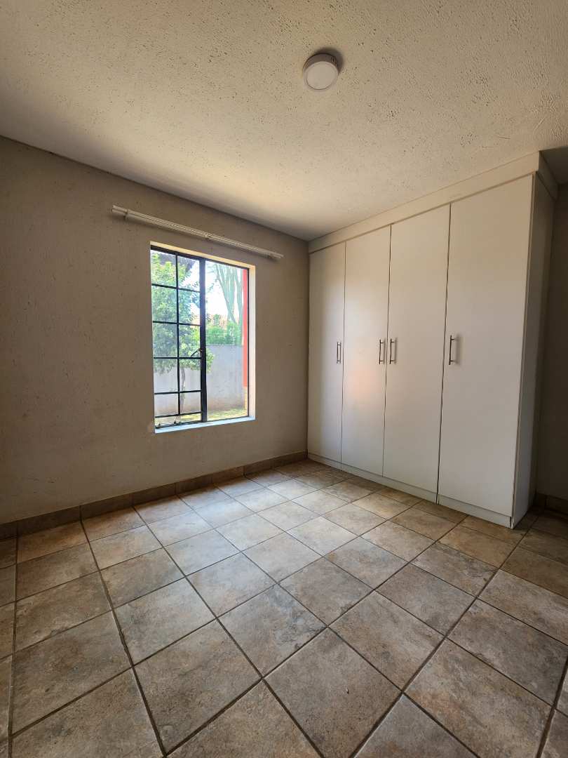 To Let 2 Bedroom Property for Rent in Annlin Gauteng