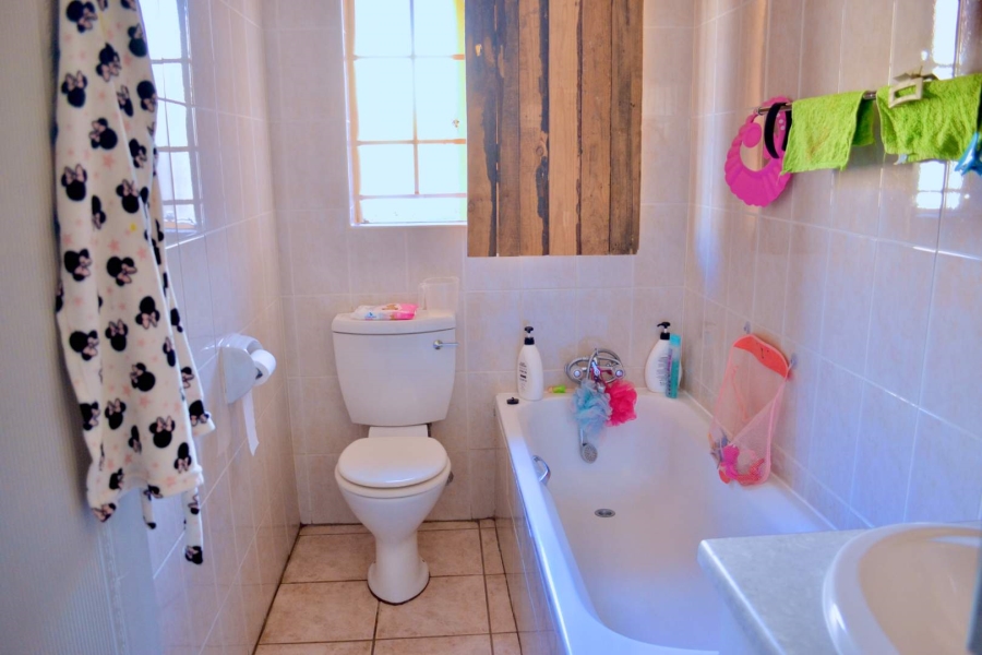 To Let 3 Bedroom Property for Rent in Equestria Gauteng