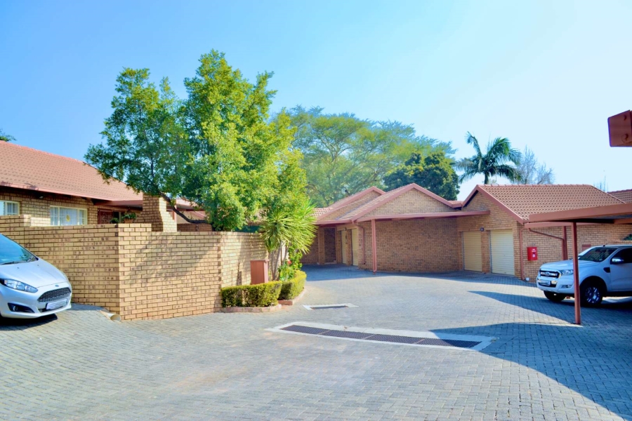To Let 3 Bedroom Property for Rent in Equestria Gauteng