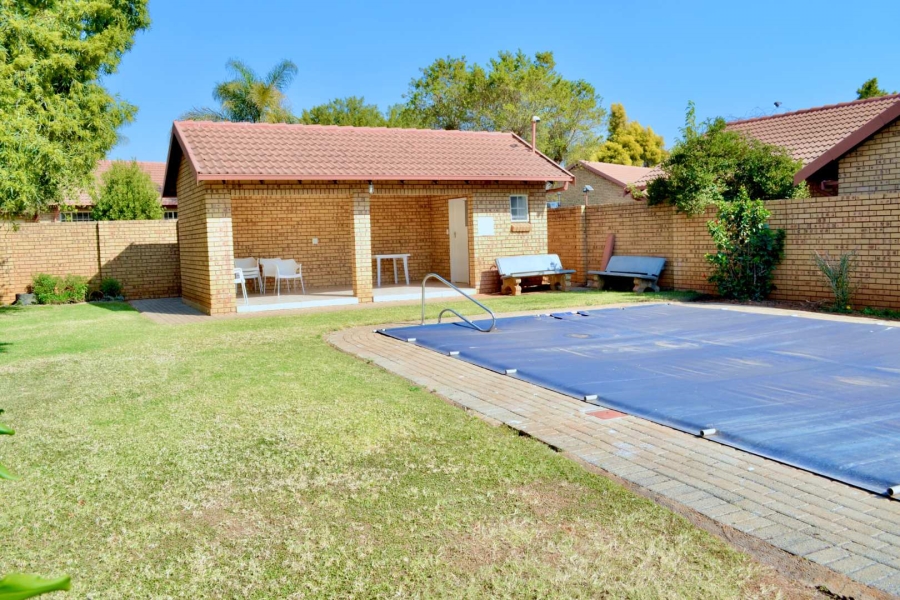 To Let 3 Bedroom Property for Rent in Equestria Gauteng